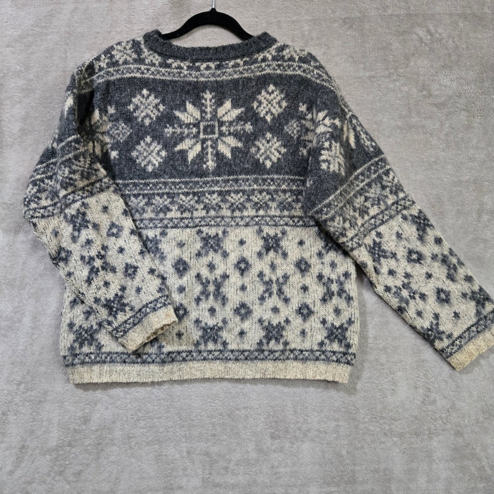 Woolrich Snowflake Fair Isle Sweater Medium Wool Blend Nordic Vintage Gray